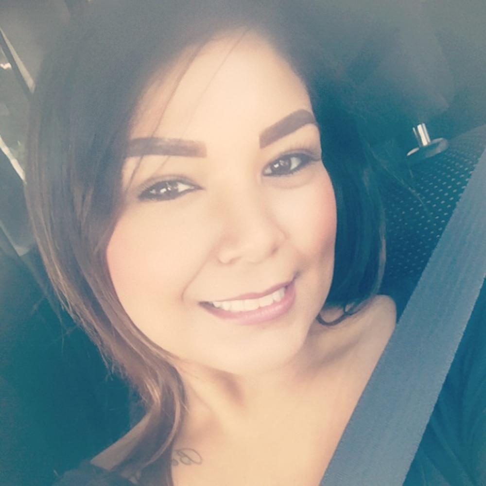 Meet your Posher, Imelda